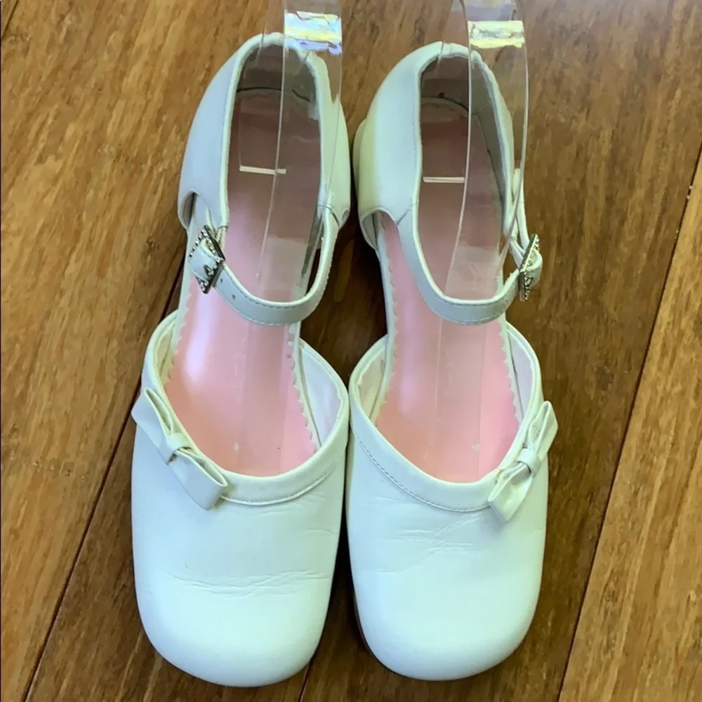 ☀️ 3/$36 or 2/$30 STRIDE RITE Girls White Leather 1” Heel Dress Sz 2